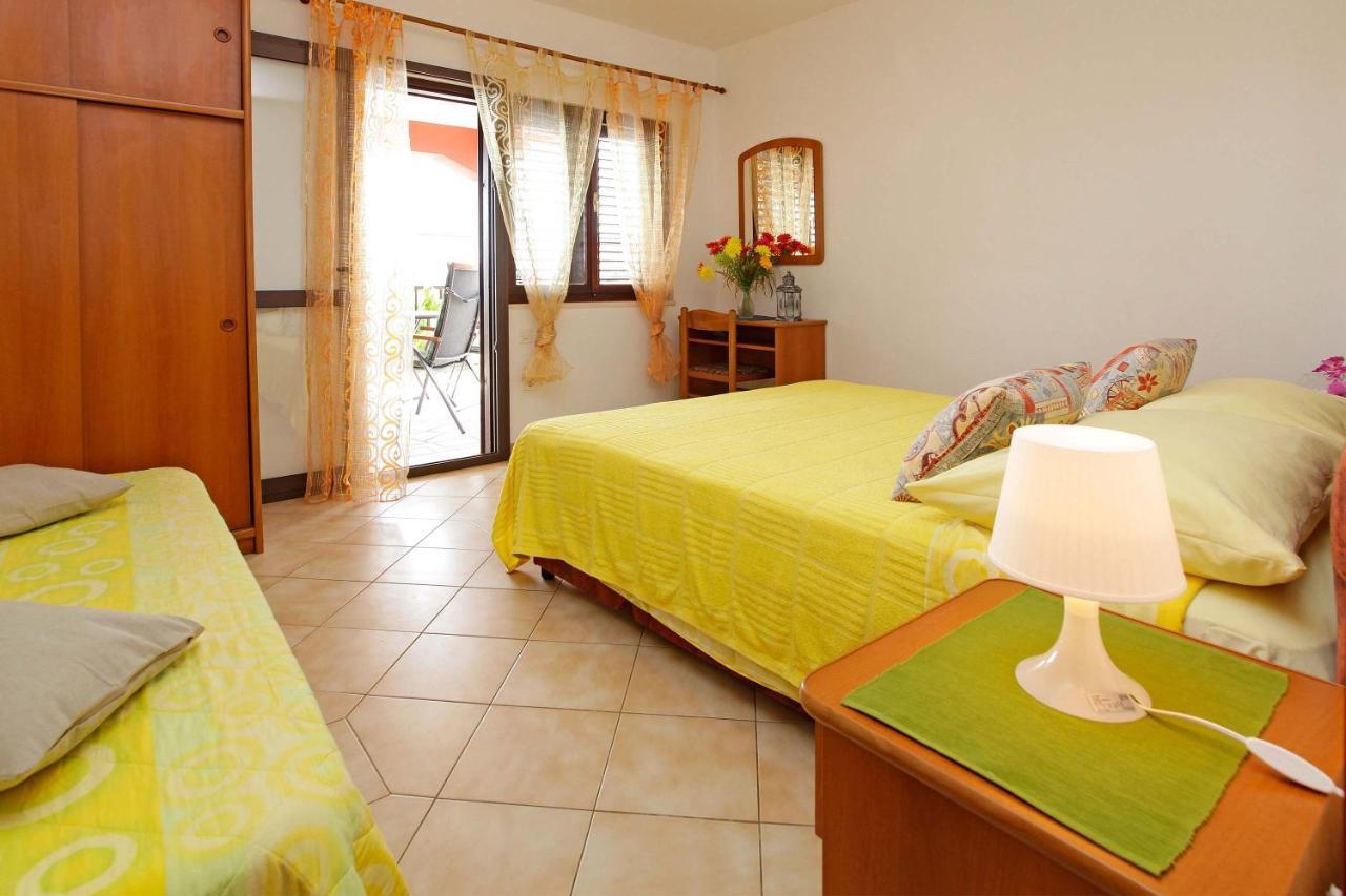 Apartmani Doro Vela Luka Bagian luar foto