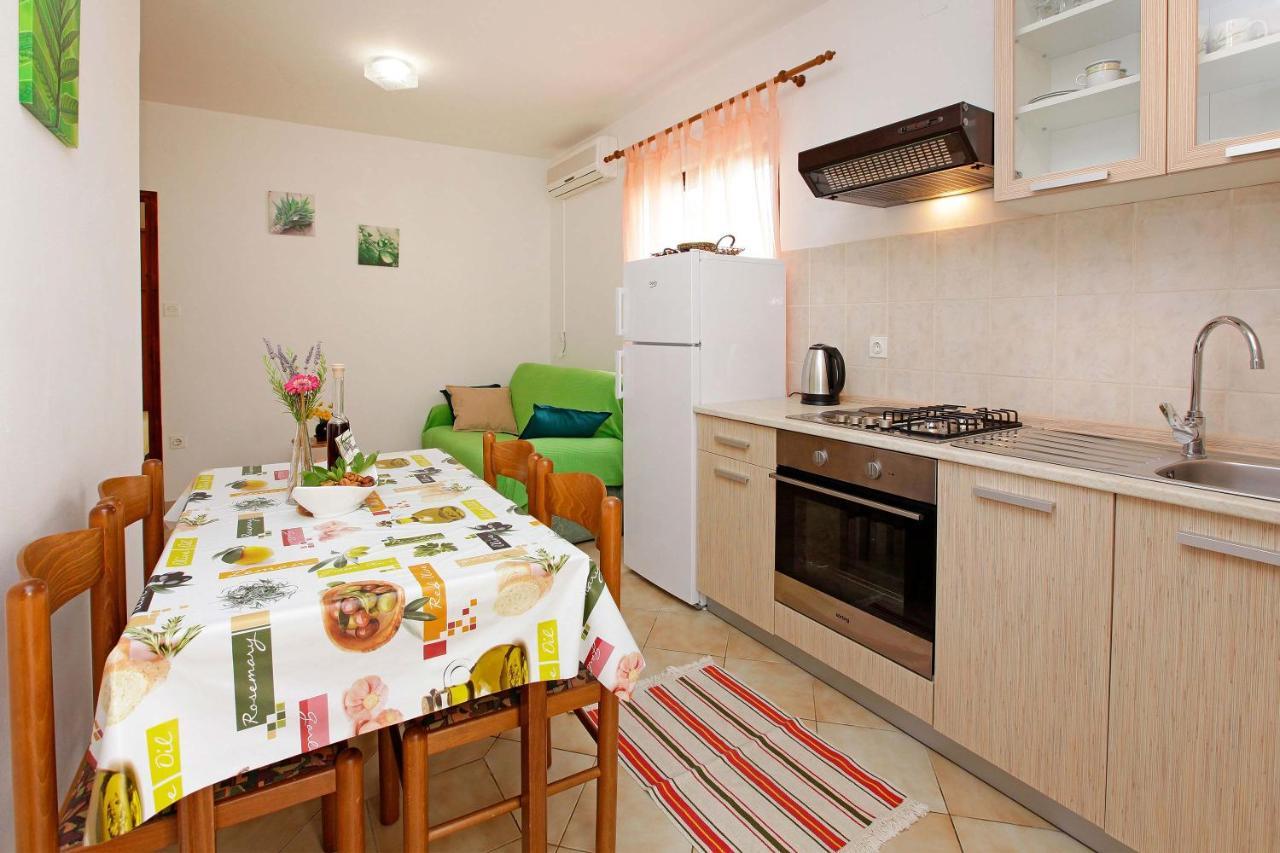 Apartmani Doro Vela Luka Bagian luar foto