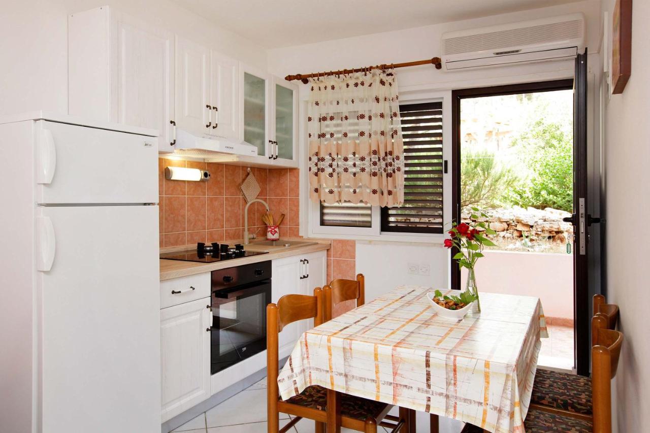 Apartmani Doro Vela Luka Bagian luar foto